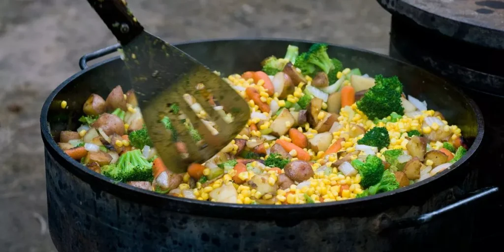 What Are the Basics of Dutch Oven Cooking Outdoors?